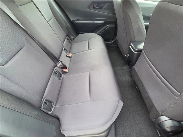 Used 2025 Toyota Prius LE image 18