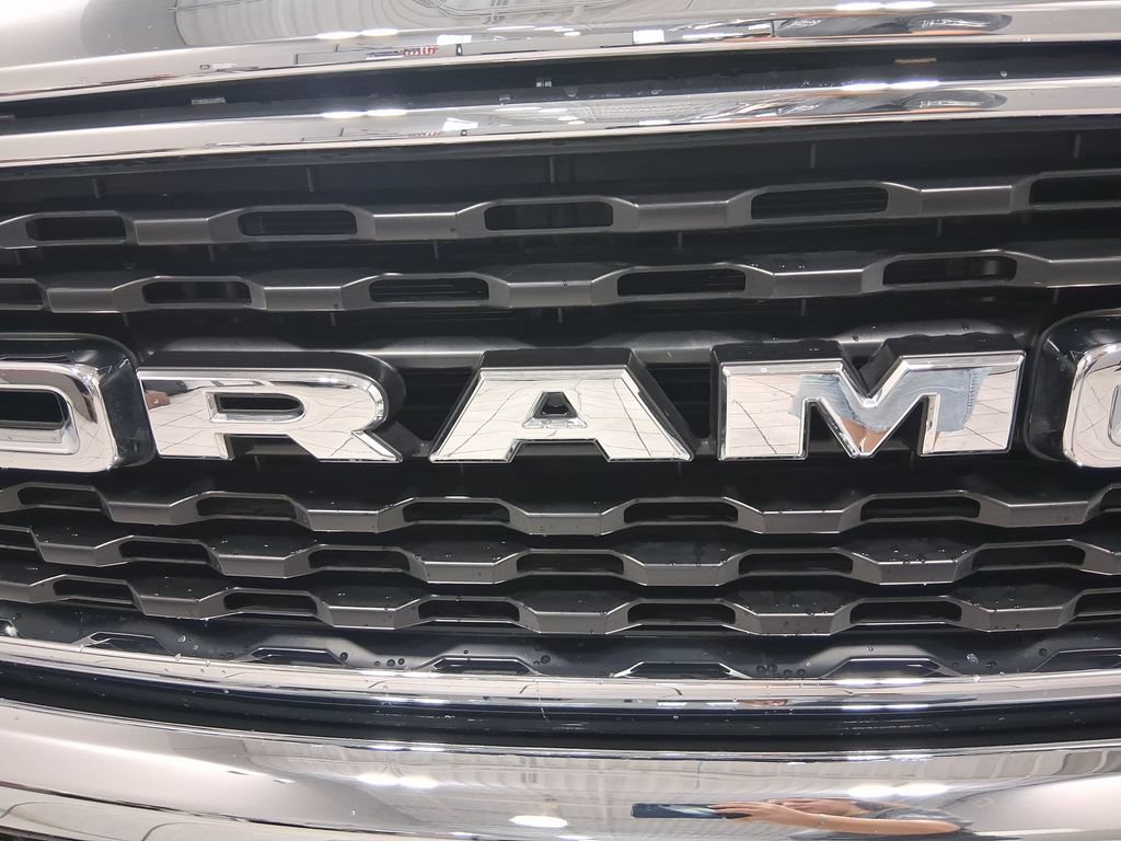 Used 2023 RAM 1500 Big Horn AWD/4WD image 42