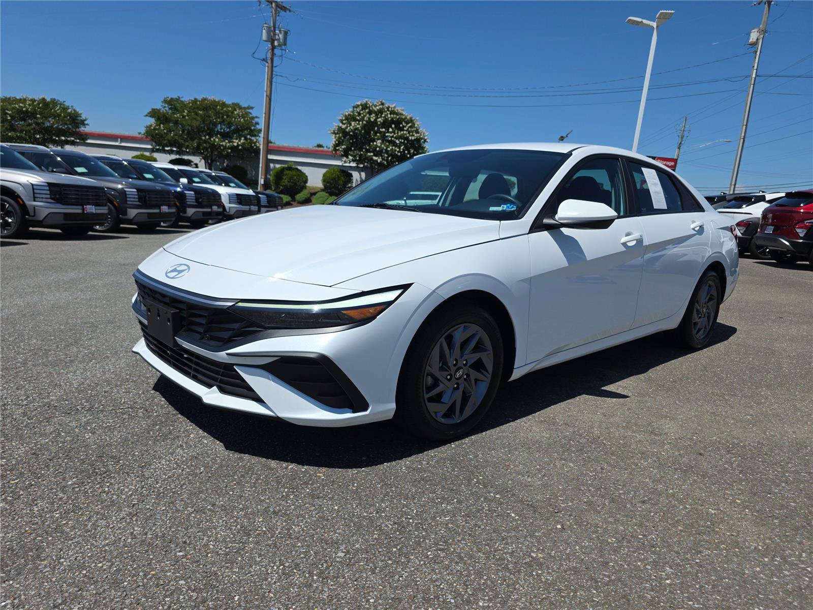 Certified 2024 Hyundai Elantra SEL FWD image 9