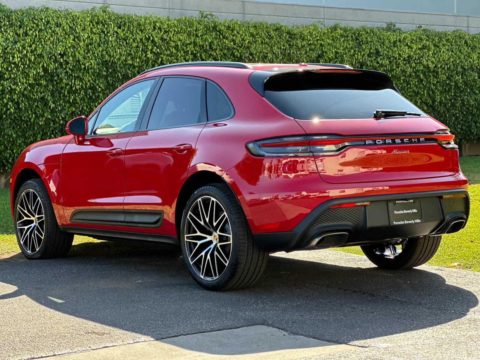 New 2026 Porsche Macan AWD/4WD image 3