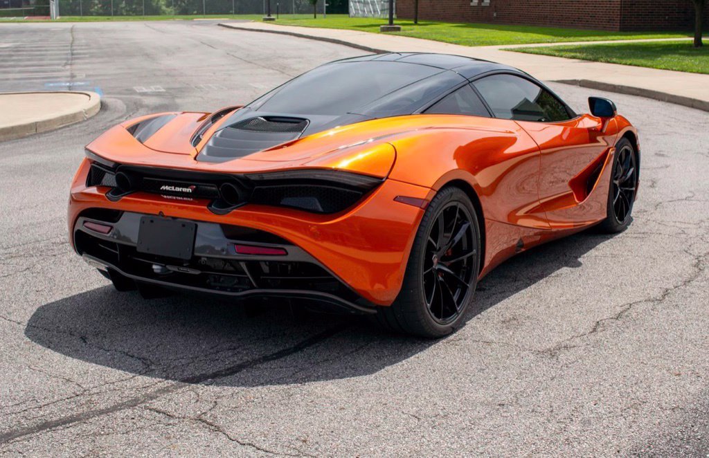 Used 2018 McLaren 720S Performance RWD image 9