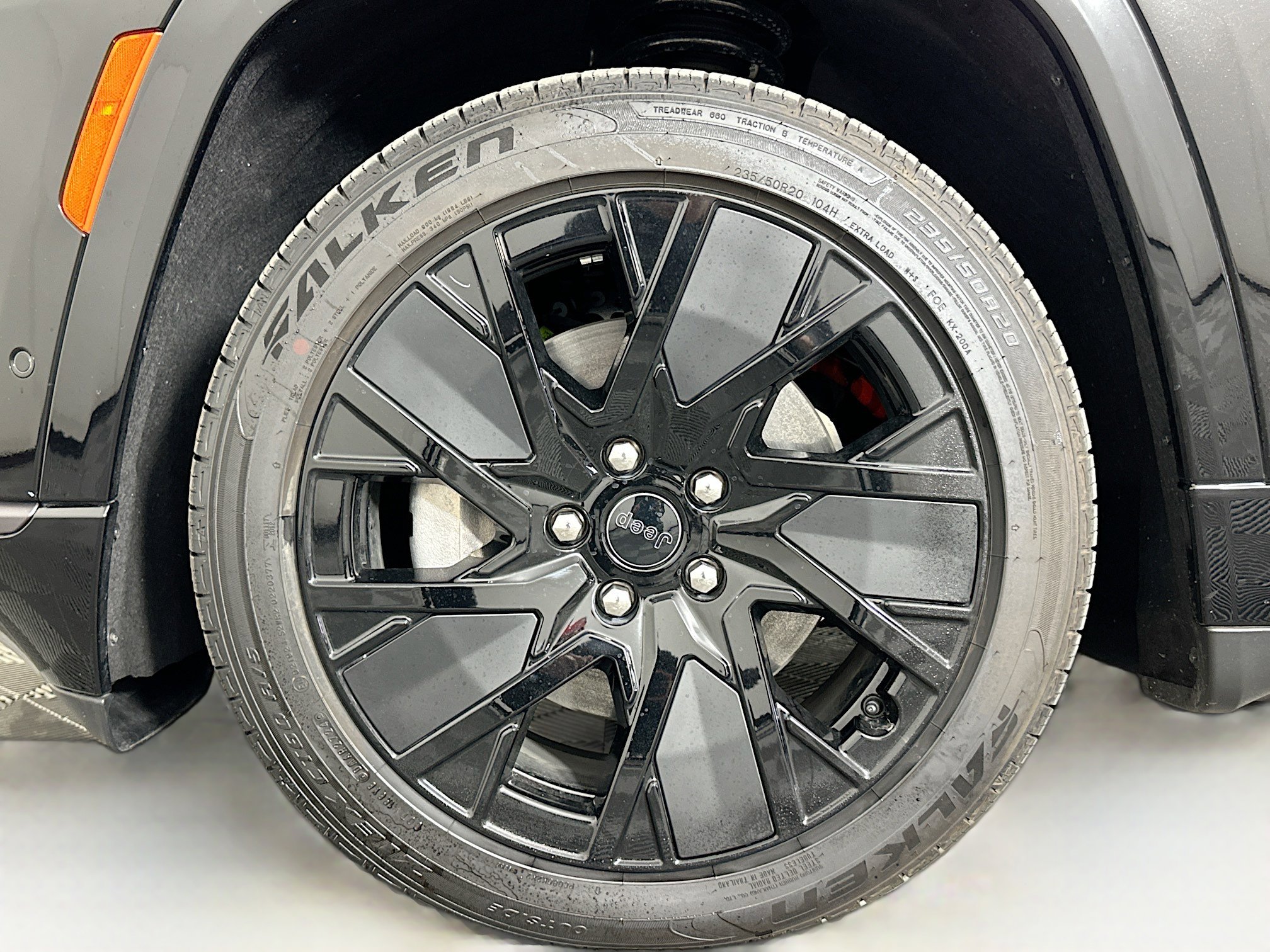 Used 2025 Jeep Wagoneer S Launch Edition image 11