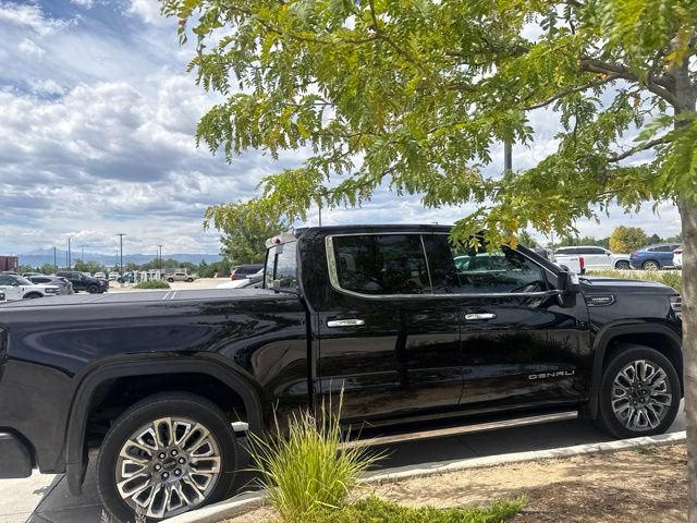 Used 2025 GMC Sierra 1500 Denali Ultimate AWD/4WD image 3