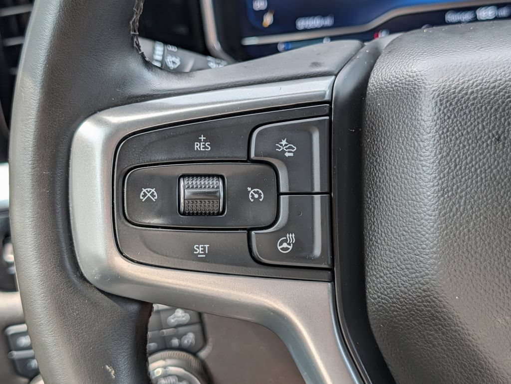 Used 2025 Chevrolet Silverado 2500 LTZ w/ LTZ Convenience Package AWD/4WD image 25