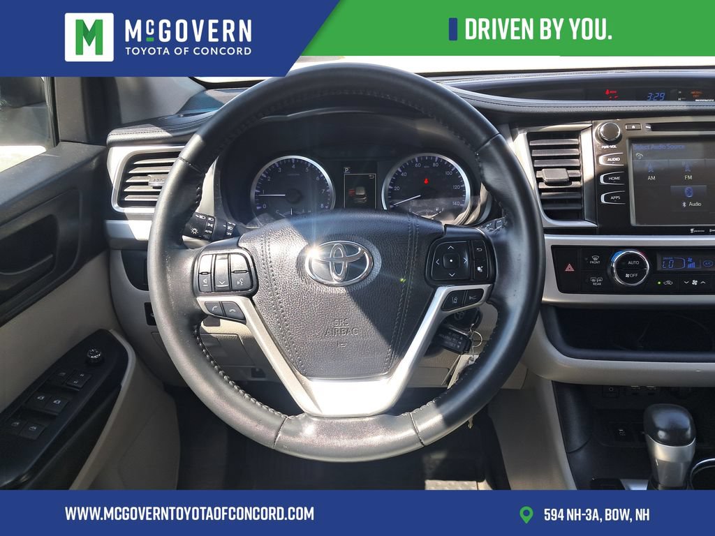 Used 2019 Toyota Highlander Plus AWD/4WD image 22