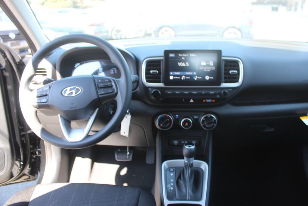 New 2026 Hyundai Venue SE FWD image 16