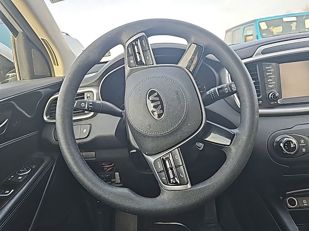 Used 2019 Kia Sorento LX image 5