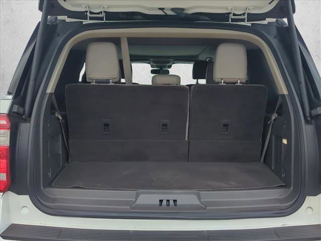 Used 2021 Ford Expedition XLT image 7