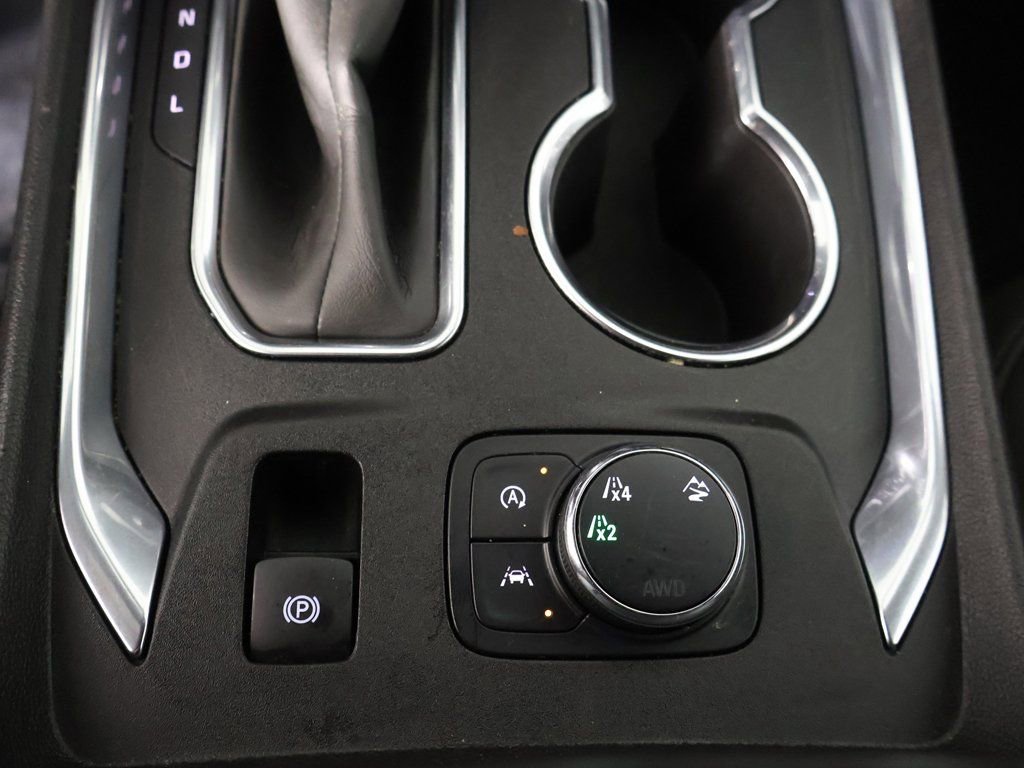 Used 2023 Chevrolet Traverse LT w/ LPO, Floor Liner Package image 52