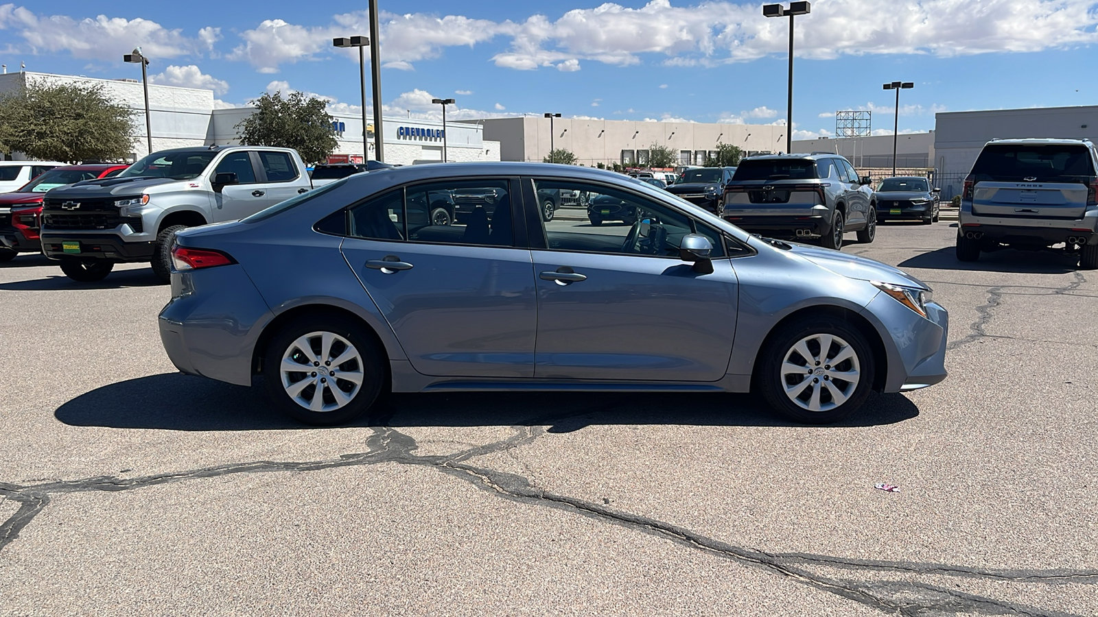 Used 2022 Toyota Corolla LE image 9