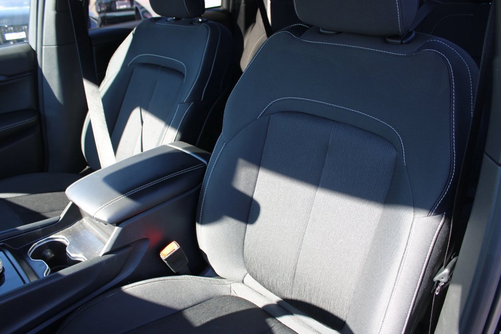 Used 2025 Jeep Grand Cherokee Laredo w/ Luxury Tech Group I image 22