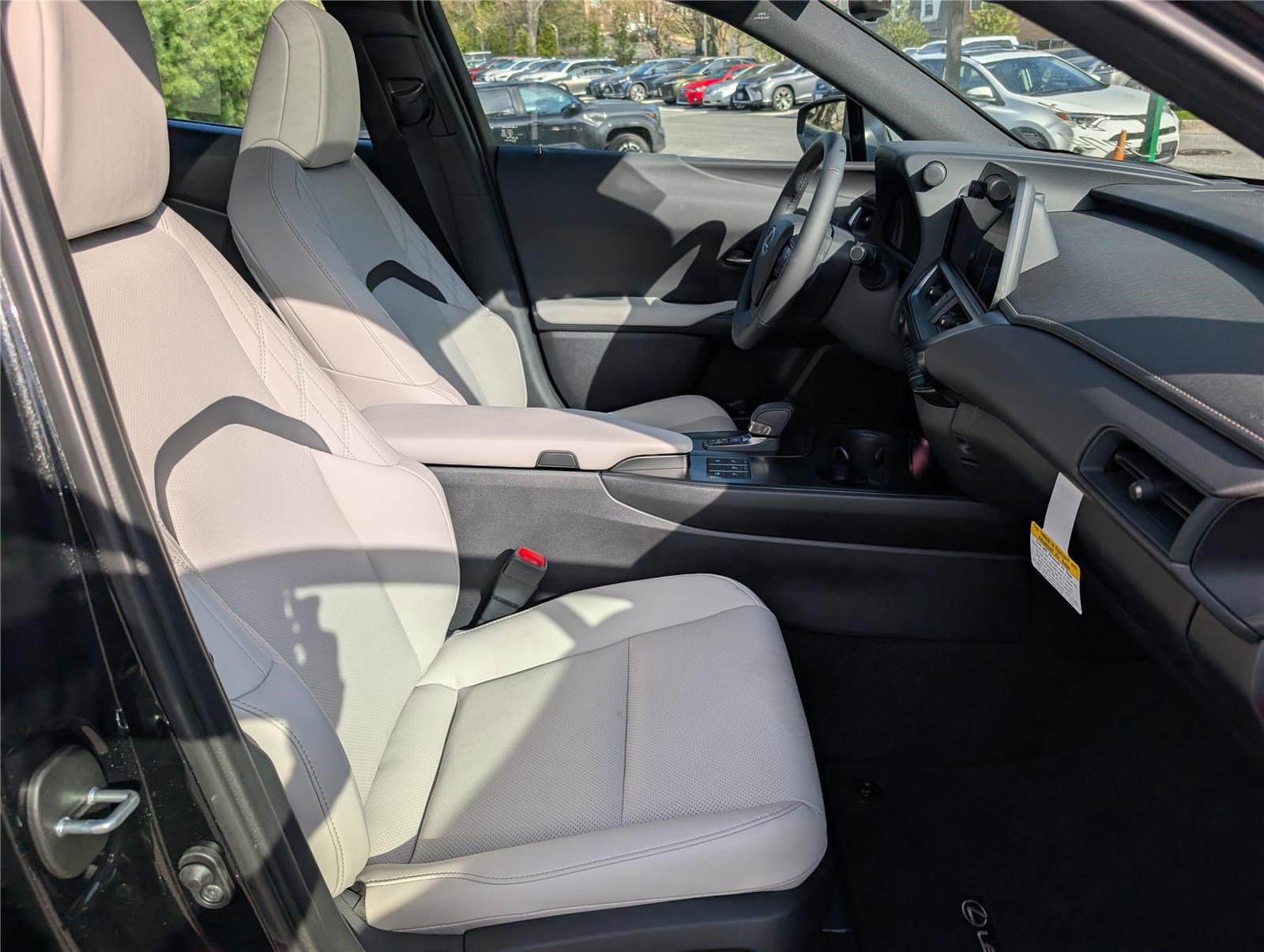 New 2026 Lexus UX 300h AWD image 7