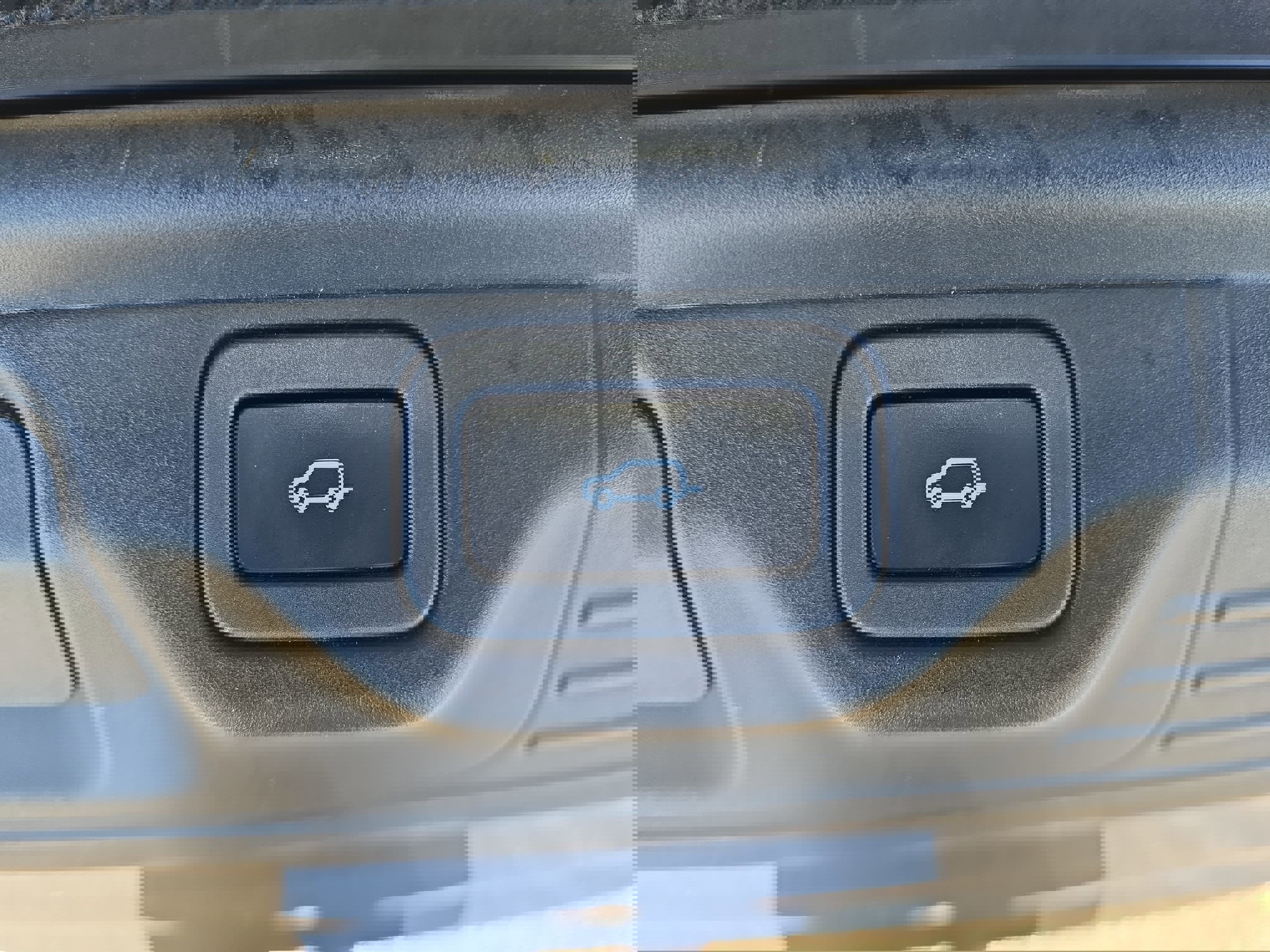 Used 2019 Land Rover Range Rover HSE image 13