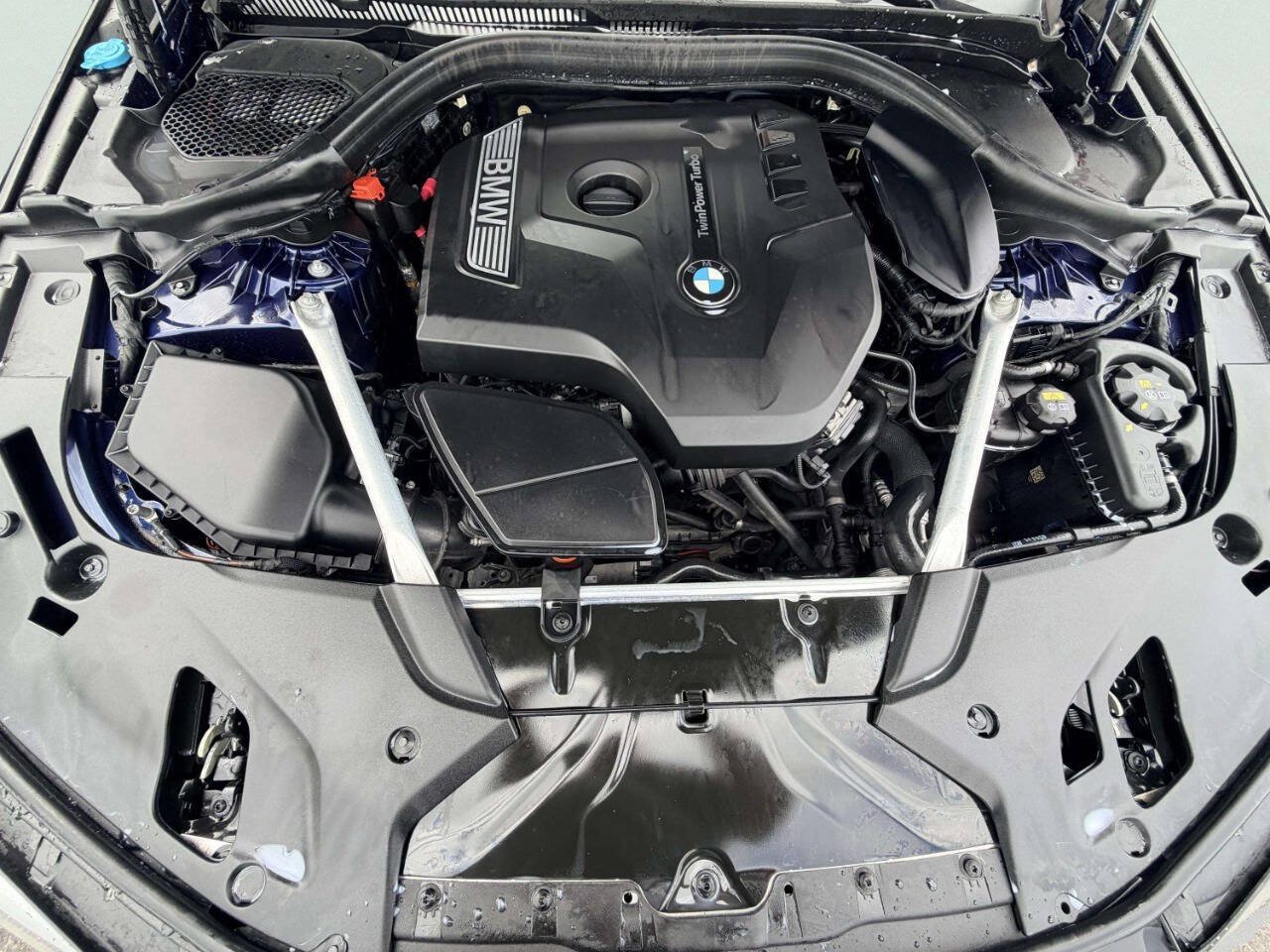 Used 2019 BMW 530i xDrive AWD/4WD image 10