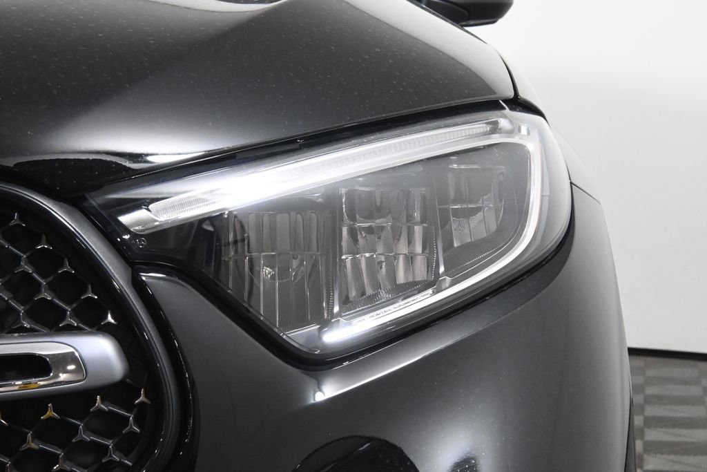 Certified 2026 Mercedes-Benz GLC 300 4MATIC image 11