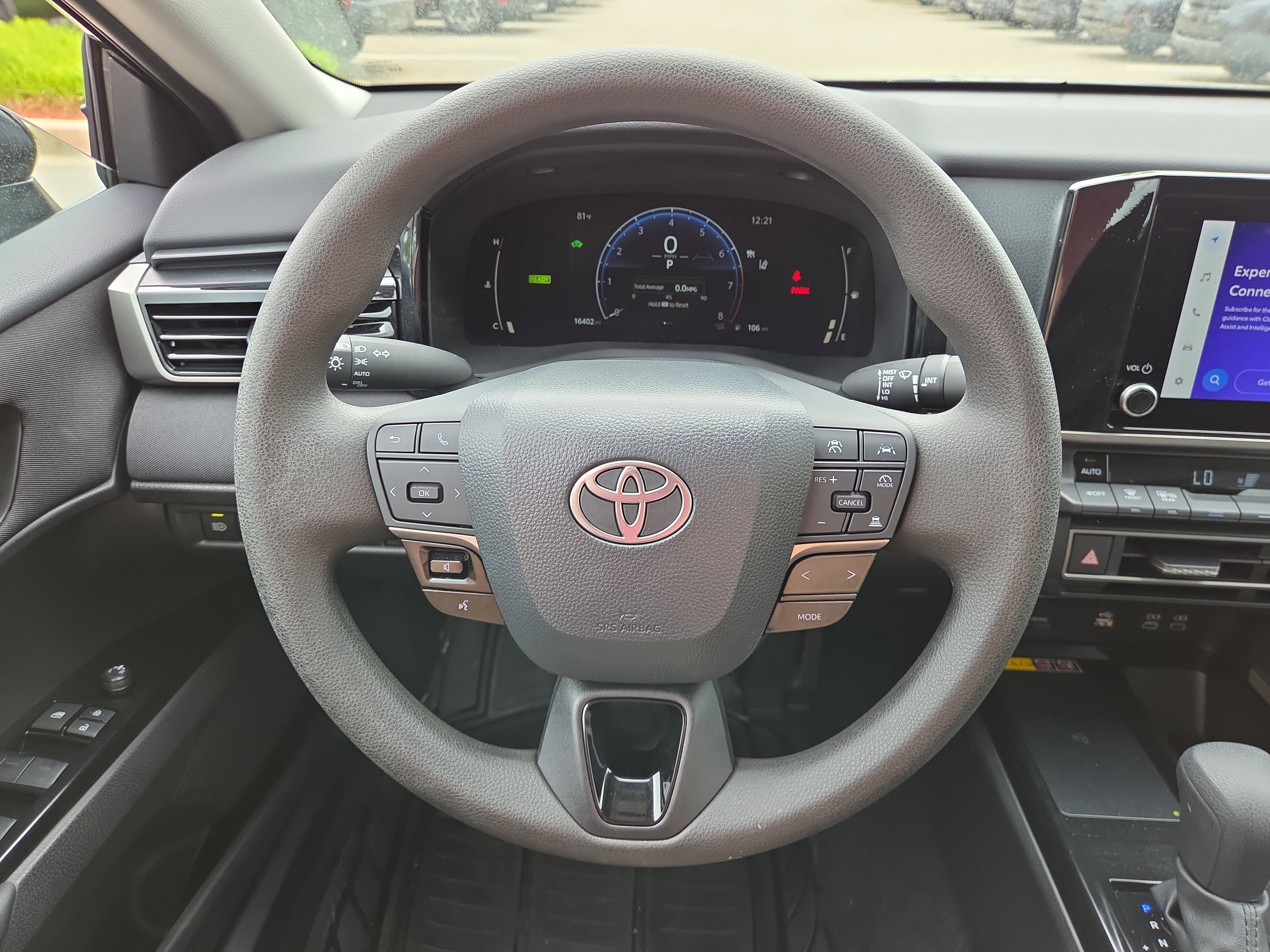 Used 2025 Toyota Camry LE FWD image 18