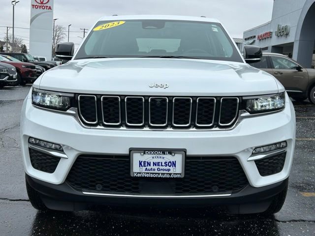 Used 2023 Jeep Grand Cherokee Limited w/ Luxury Tech Group II image 2
