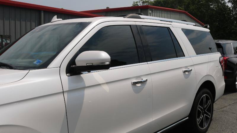 Used 2019 Ford Expedition Max Limited RWD image 4