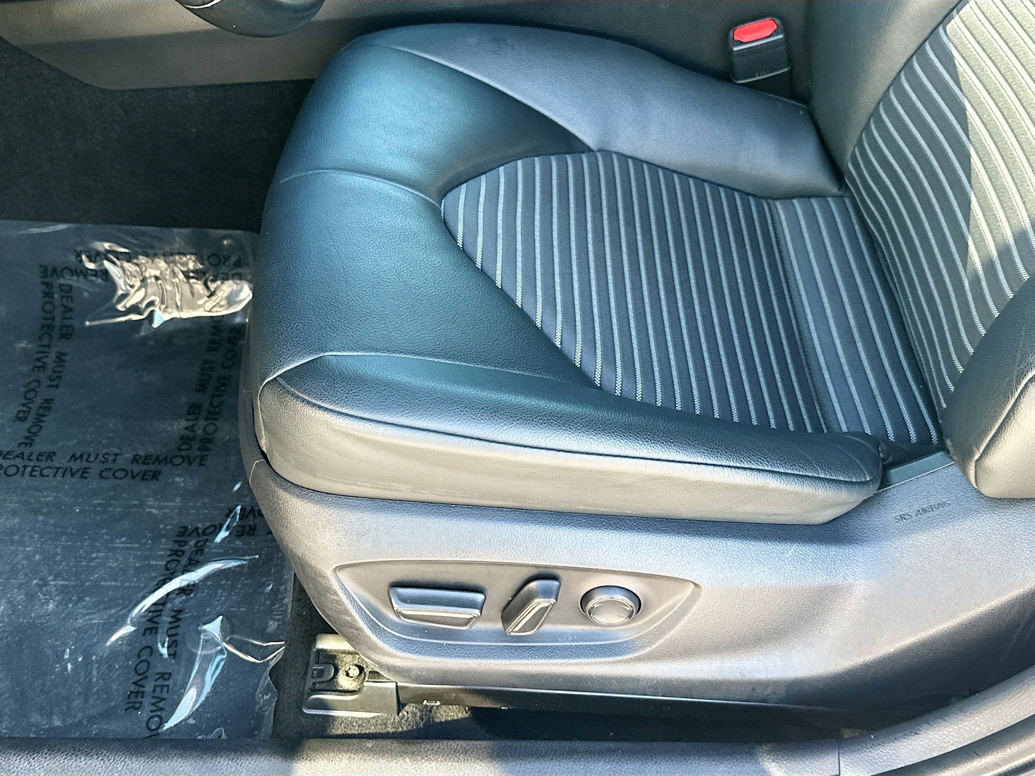 Used 2023 Toyota Camry SE image 18