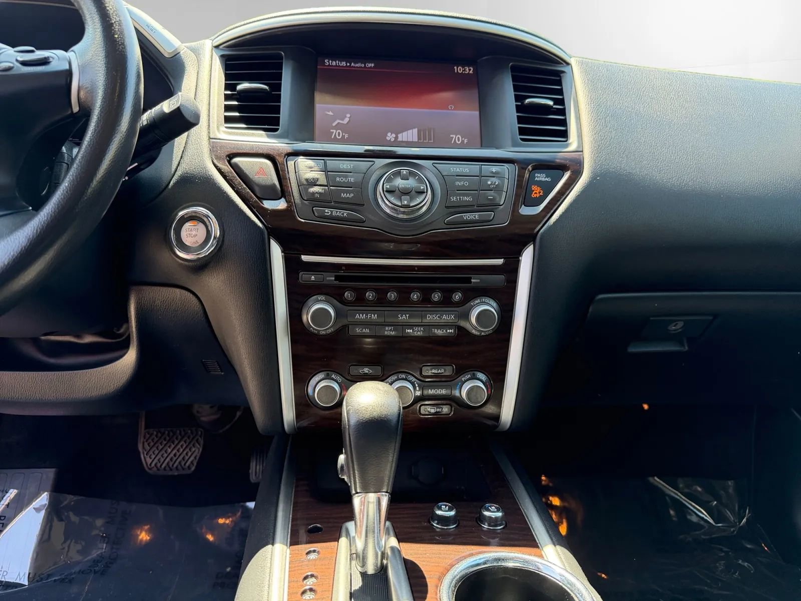Used 2014 Nissan Pathfinder Platinum w/ Platinum Premium Package AWD/4WD image 12