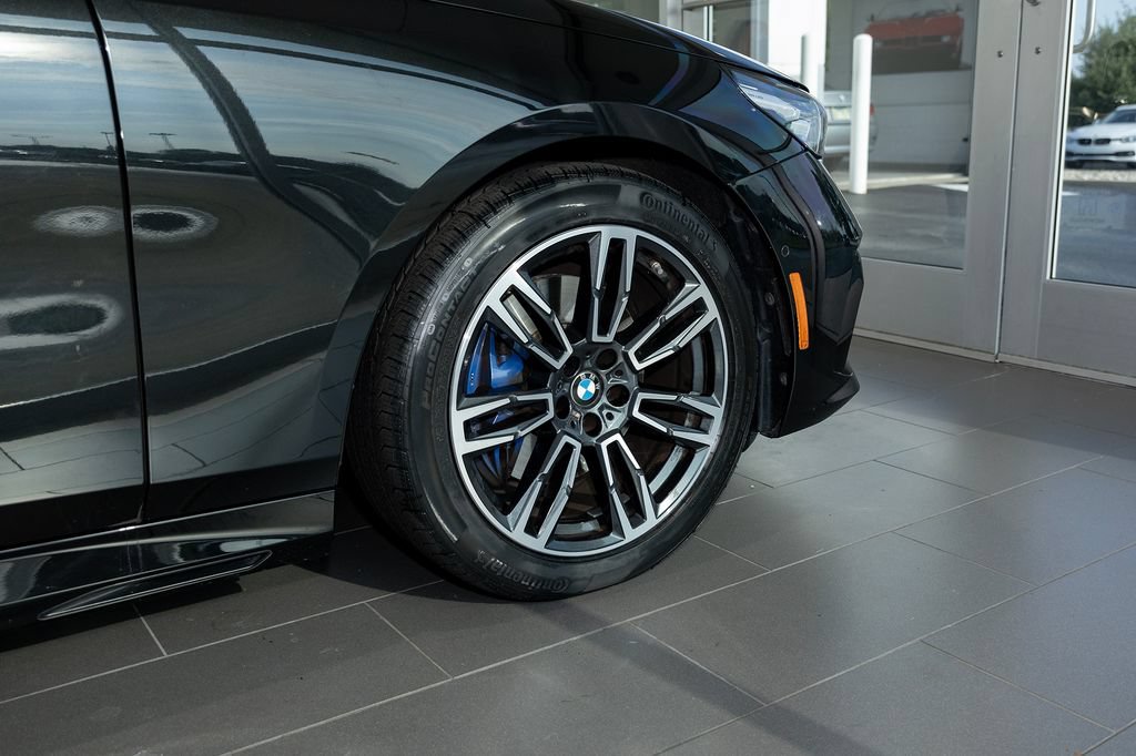 Used 2024 BMW 530i xDrive w/ M Sport Package AWD/4WD image 4