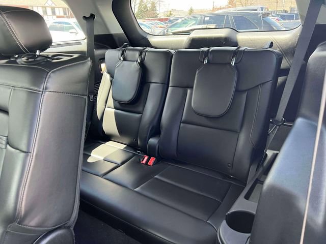 Used 2022 Ford Explorer XLT w/ Equipment Group 202A AWD/4WD image 21