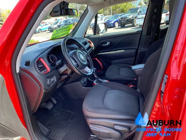 Used 2020 Jeep Renegade Trailhawk w/ Cold Weather Group AWD/4WD image 26