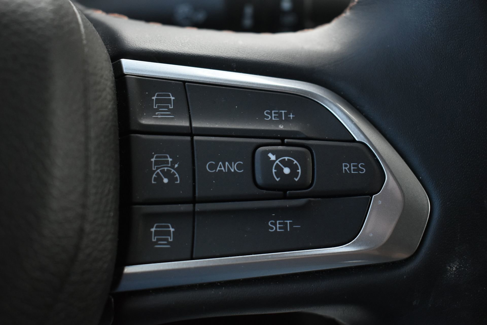 Used 2022 Jeep Compass Limited w/ Elite Group image 22