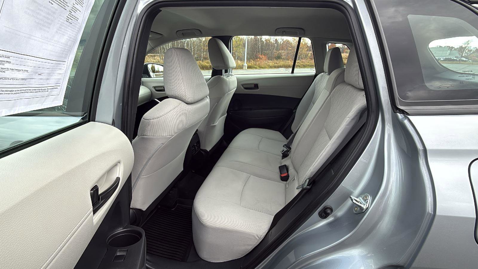 Used 2022 Toyota Corolla Cross L image 22