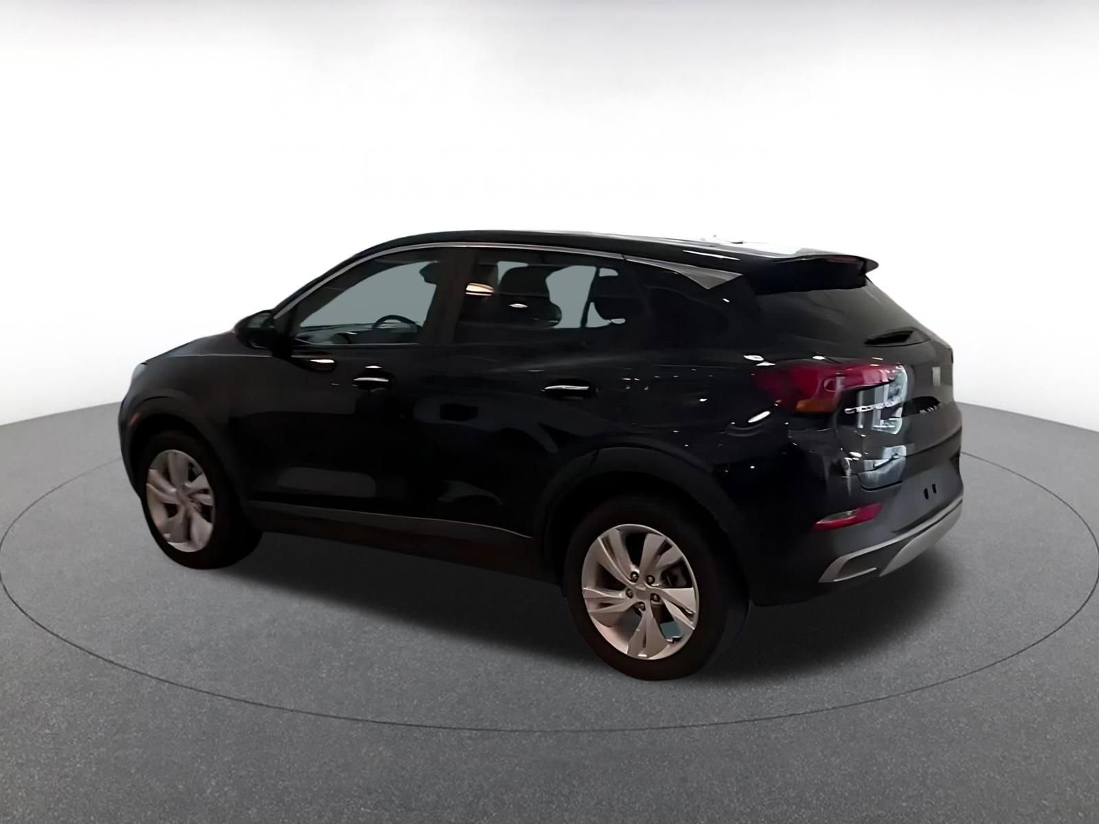 Used 2025 Buick Encore GX Preferred FWD image 9