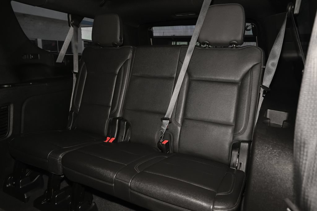 Used 2024 Chevrolet Suburban LT AWD/4WD image 40