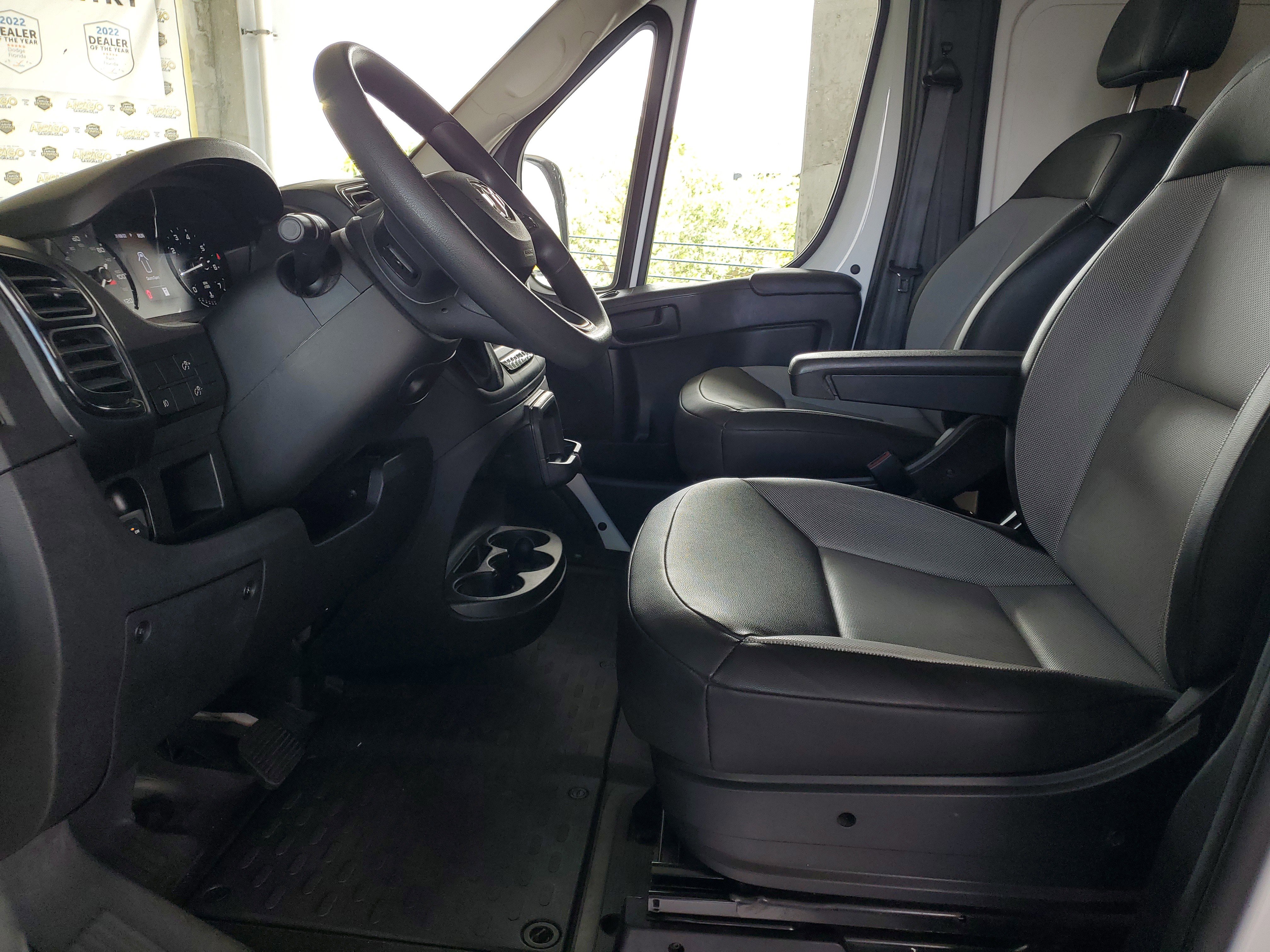 Used 2025 RAM ProMaster 2500 w/ Convenience Group FWD image 17