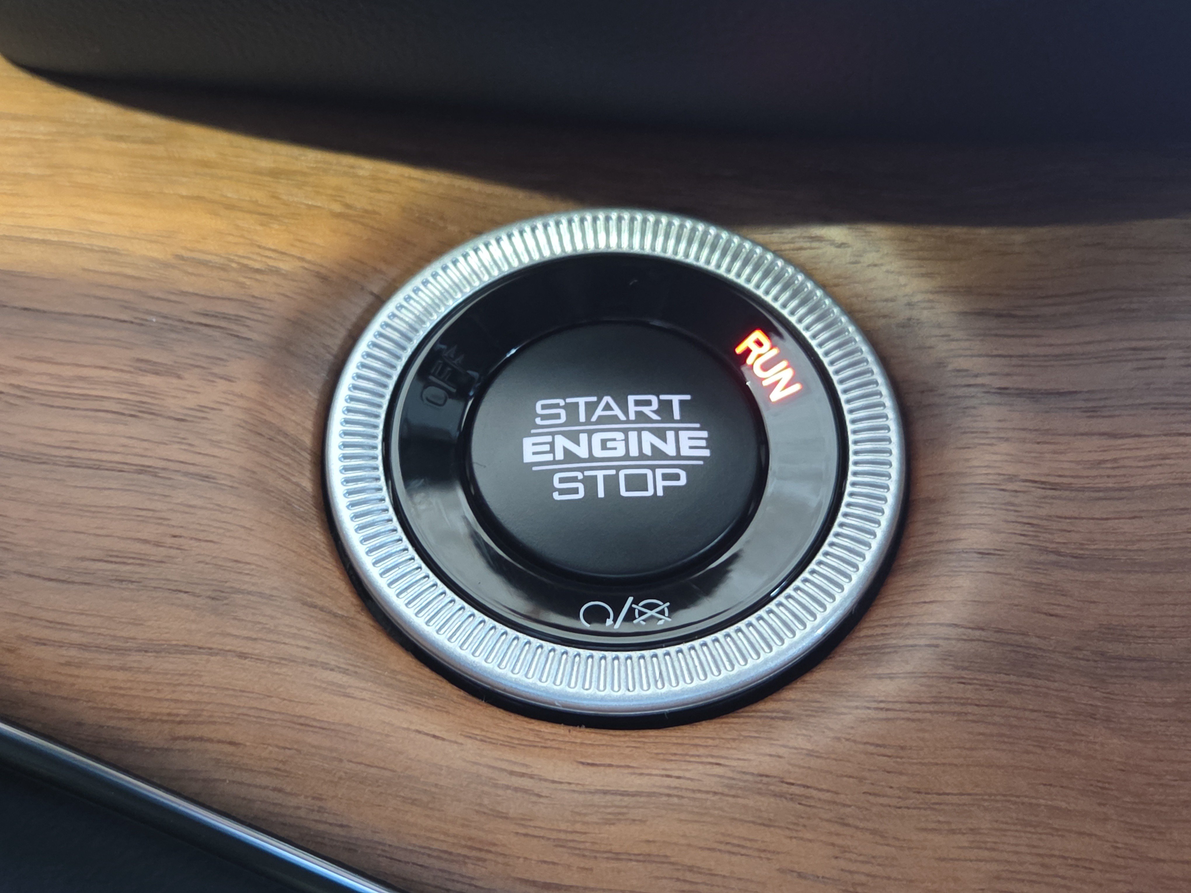New 2025 Jeep Grand Cherokee L Summit AWD/4WD image 30