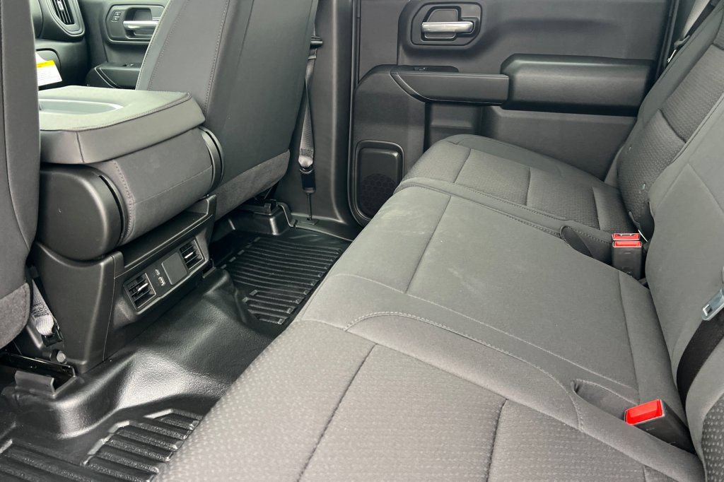 New 2026 GMC Sierra 3500 Pro w/ 1SA Pro Safety Plus Package AWD/4WD image 9