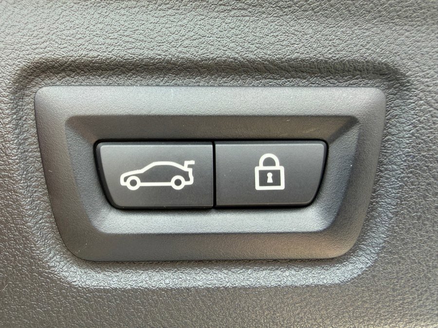 Used 2022 BMW i4 eDrive40 w/ Premium Package image 52