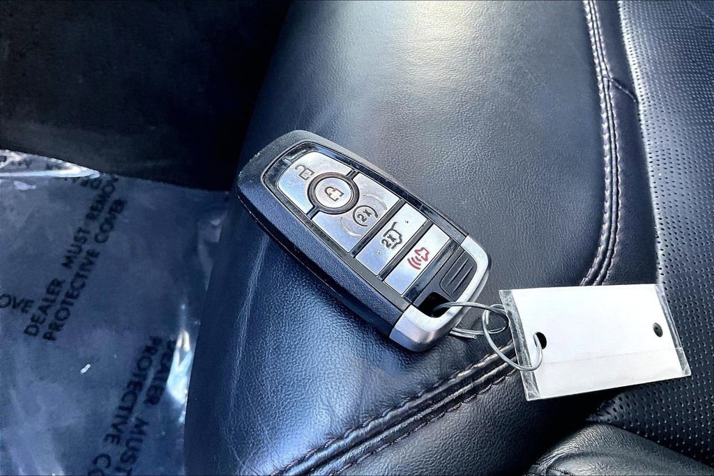 Used 2022 Ford Explorer Platinum w/ Equipment Group 601A image 12