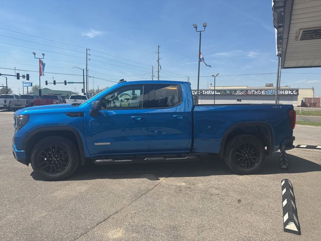 Used 2023 GMC Sierra 1500 Elevation image 3