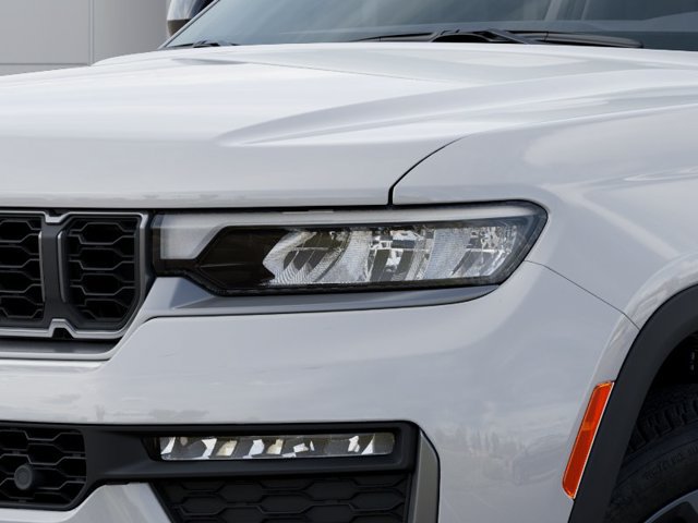 New 2026 Jeep Grand Cherokee L Limited AWD/4WD image 11