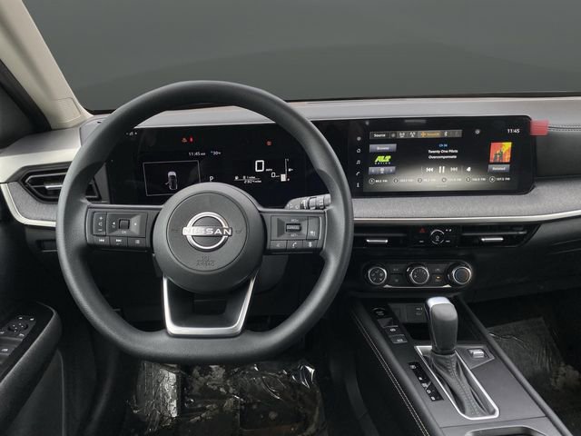 Certified 2025 Nissan Kicks SV image 5