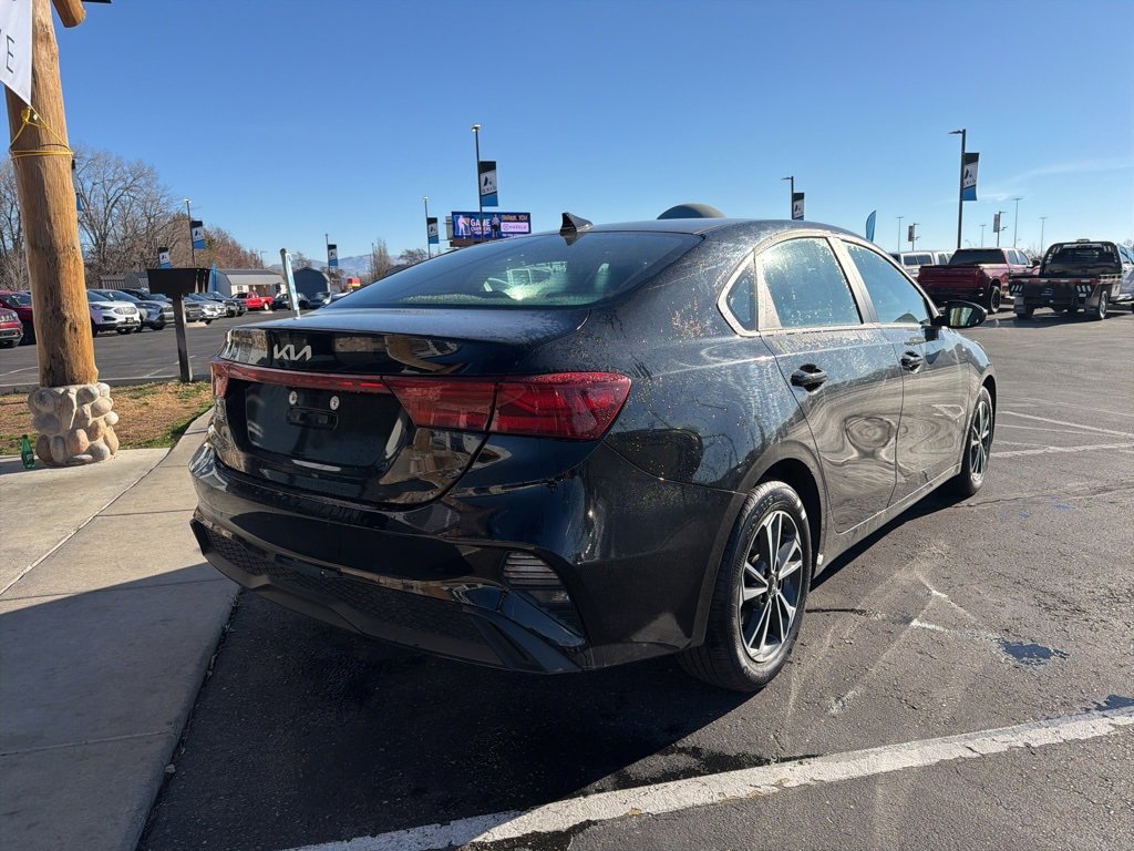 Used 2024 Kia Forte LXS image 8