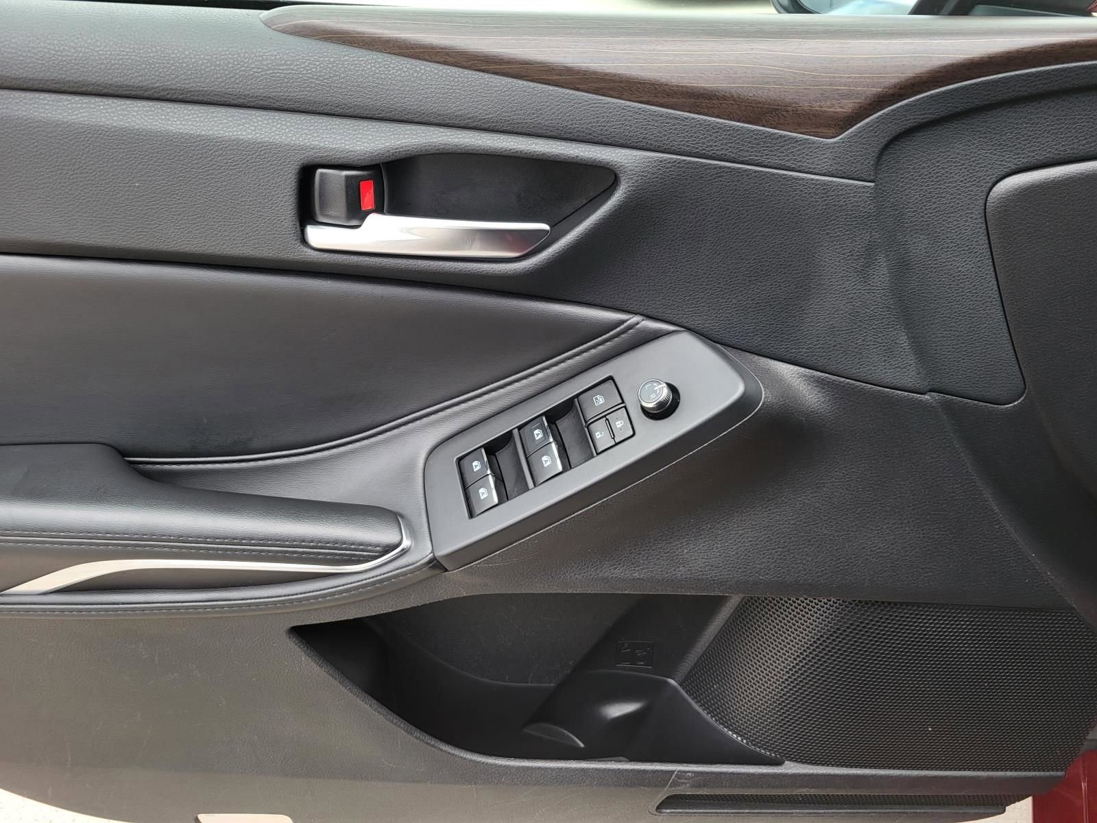 Used 2022 Toyota Avalon XLE image 15