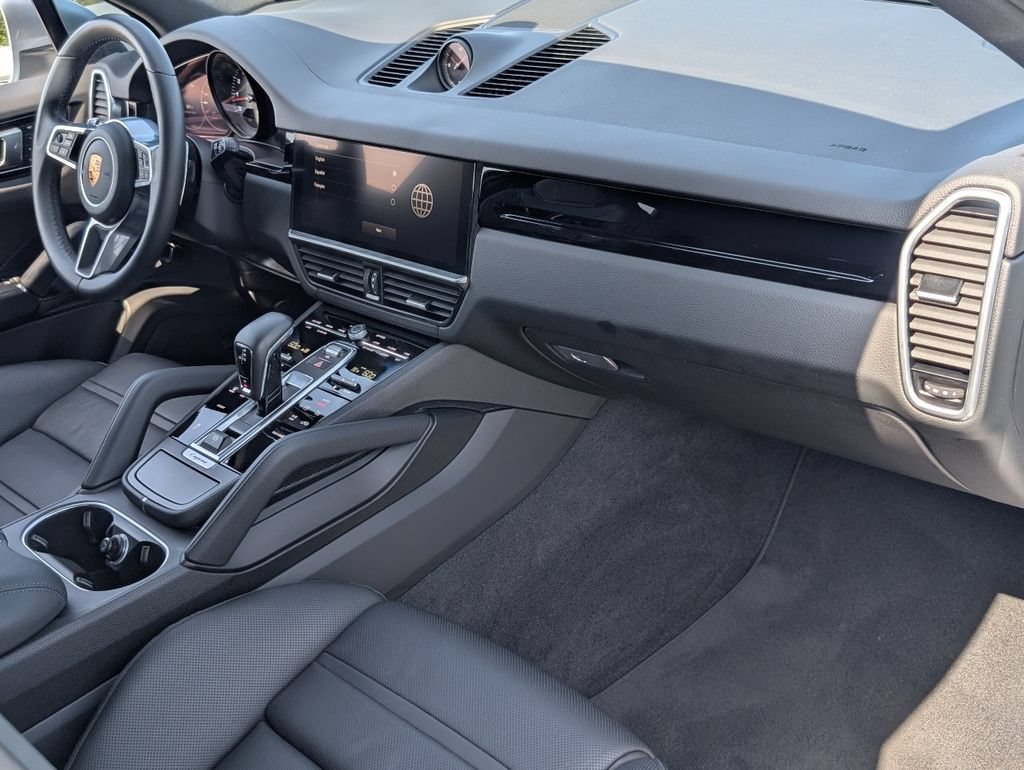 Certified 2023 Porsche Cayenne AWD/4WD image 13