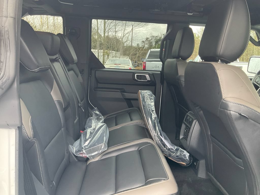 New 2026 Ford Bronco Outer Banks AWD/4WD image 13