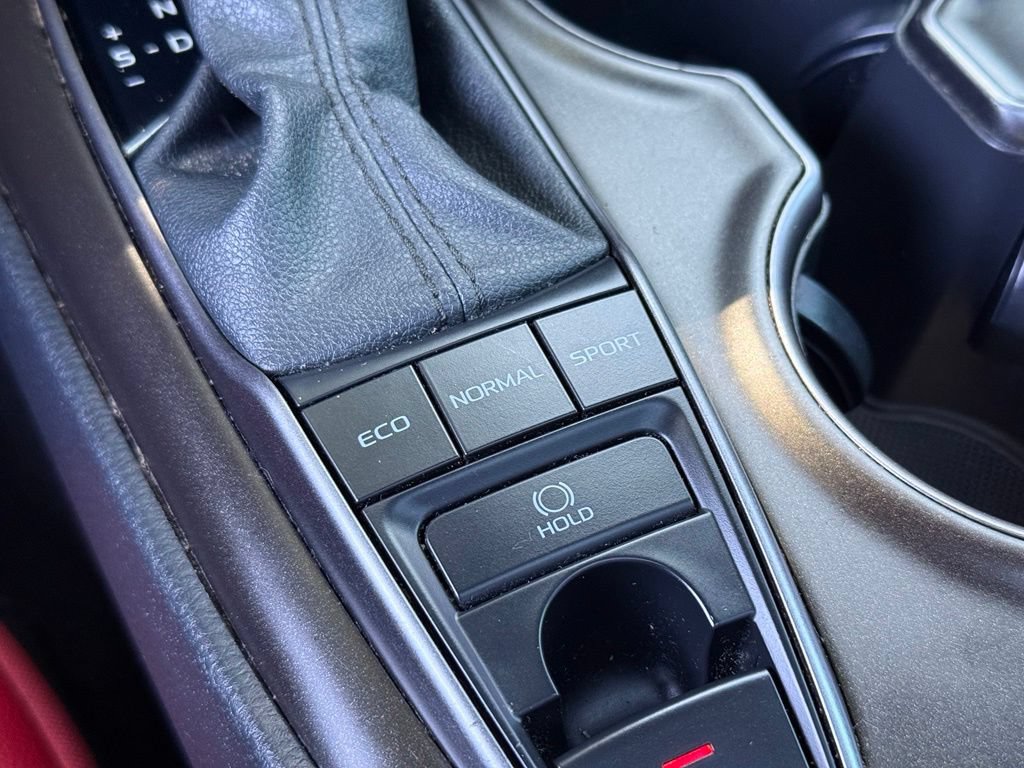 Used 2021 Toyota Camry XSE FWD image 5