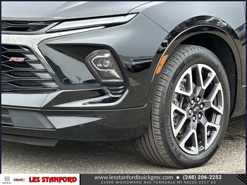 Certified 2025 Chevrolet Blazer RS AWD/4WD image 9