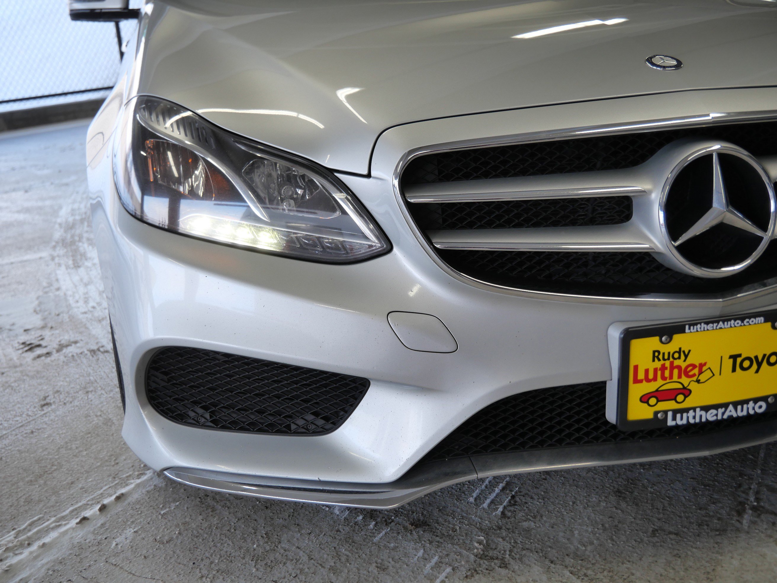 Used 2014 Mercedes-Benz E 350 4MATIC Sedan image 15