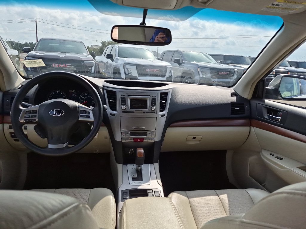 Used 2014 Subaru Outback 2.5i Limited AWD/4WD image 32