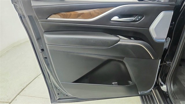 Used 2023 Cadillac Escalade ESV Sport Platinum w/ LPO, ONYX Package image 37