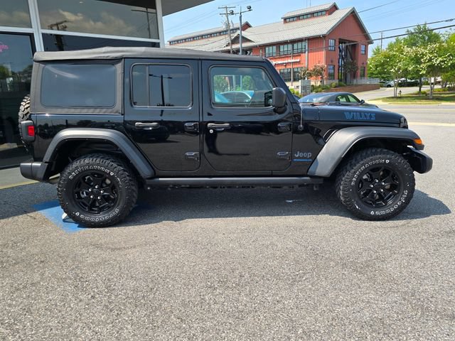 Used 2023 Jeep Wrangler Unlimited w/ Cold Weather Group AWD/4WD image 37