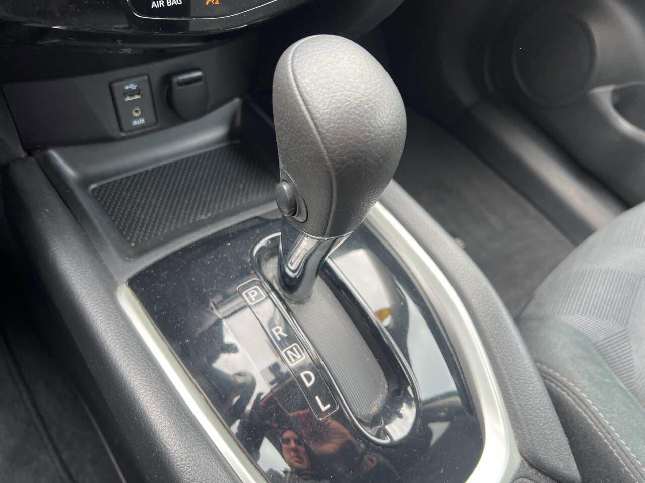 Used 2016 Nissan Rogue SV image 26